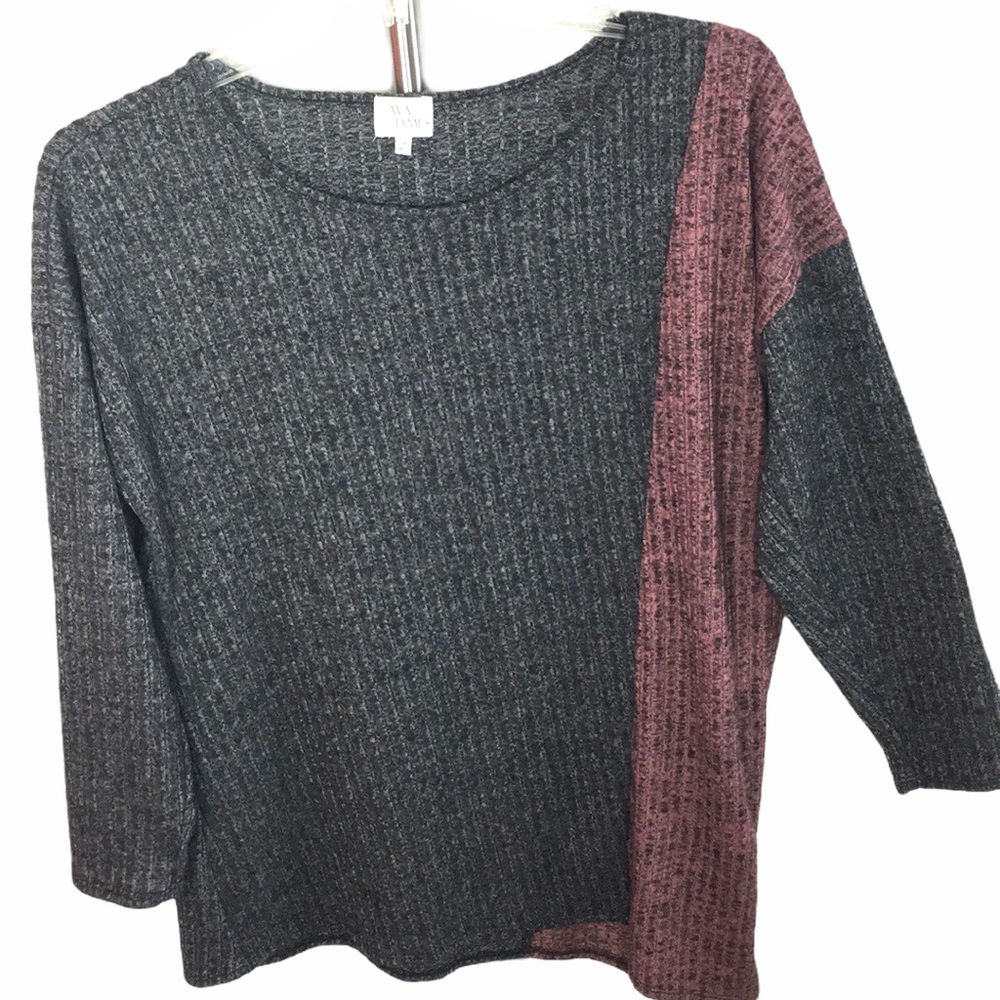 Ava James Heathered Ribbed Pullover Top